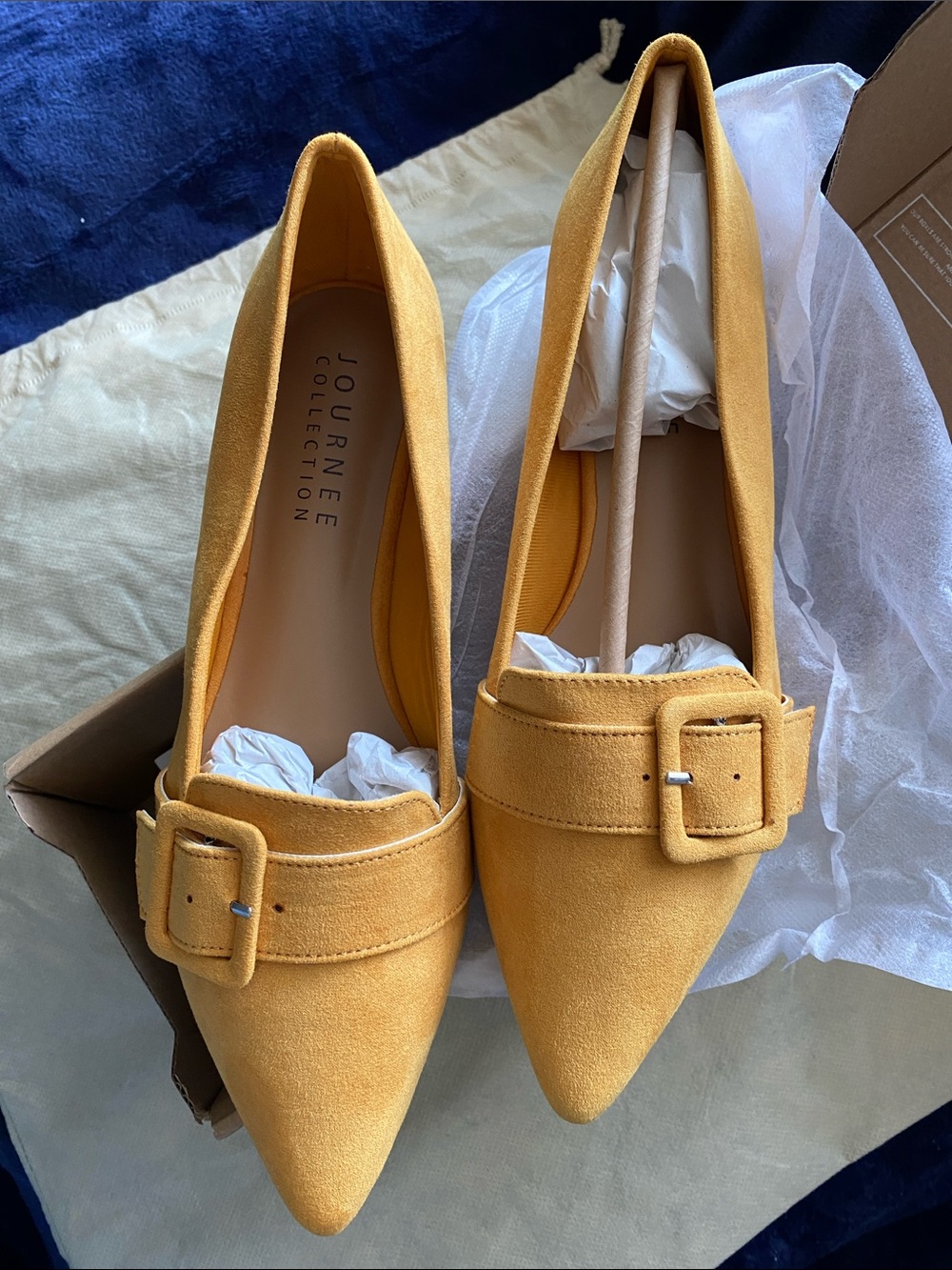 Journee Collection Women's Mustard Pointed-Toe Buckle Flats